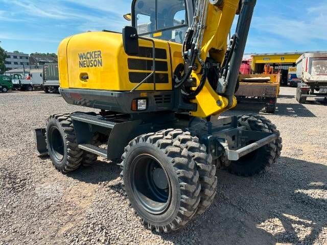 Mobiele graafmachine WACKER Neuson EW 100 Mobilbagger / AC/ 49.000 EUR