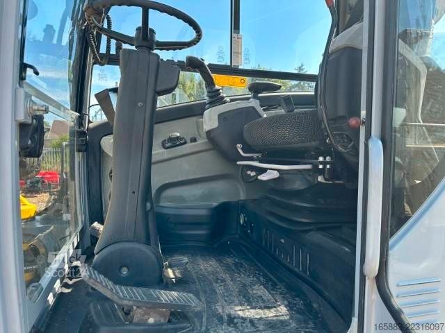 Mobiele graafmachine WACKER Neuson EW 100 Mobilbagger / AC/ 49.000 EUR