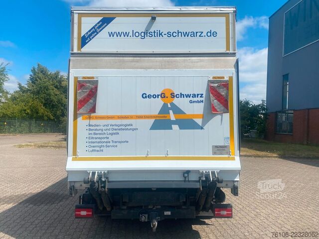 Фургон-шафа з фіранкою IVECO Daily 72C18 Hi-Matic Schiebe Plane +LBW