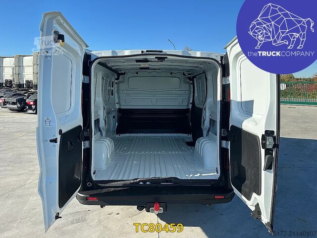 Panel van Renault Trafic 150 DCI - AUTOMATIC GEARBOX