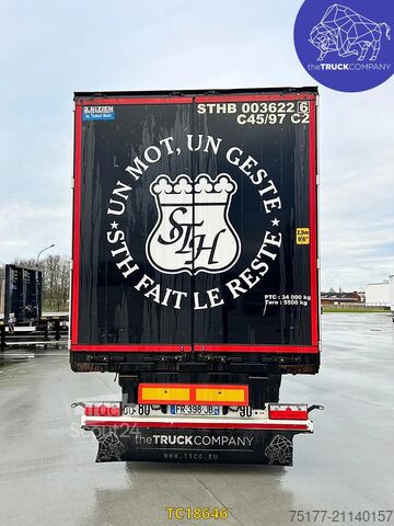 Transporte de contentores Hoet Trailers + Caisse Libner 2018