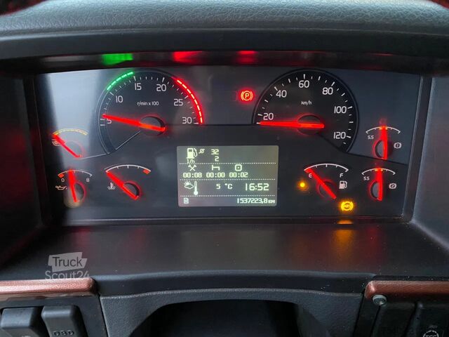 Standard-SZM Volvo FH 16.600 Globetrotter XL / 2x Tank / Stand Air...