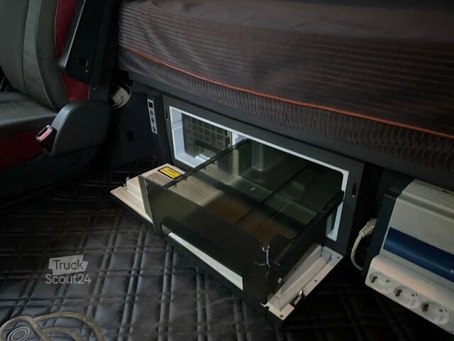 Standard-SZM Volvo FH 16.600 Globetrotter XL / 2x Tank / Stand Air...