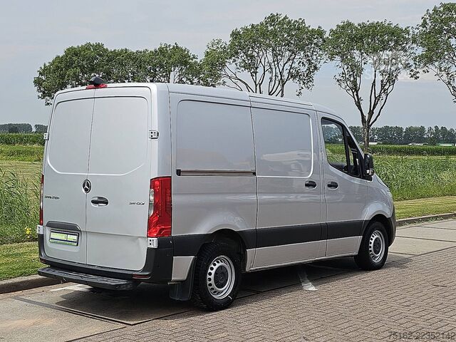  MERCEDES-BENZ SPRINTER 311 L1H1 2xZijdeur Mbux!