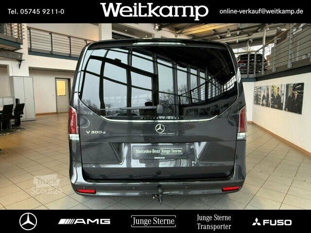 Minibus Mercedes-Benz V 300 d AVANT. Kompakt AMG+360°+AHK+MULTIBEAM+