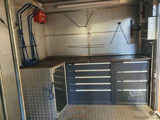 Spezialfahrzeug für Rallye-Service Iveco EuroCargo ML 75