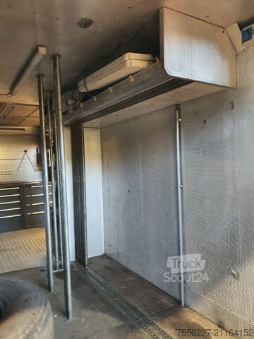 Spezialfahrzeug für Rallye-Service Iveco EuroCargo ML 75