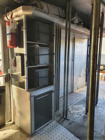 Spezialfahrzeug für Rallye-Service Iveco EuroCargo ML 75