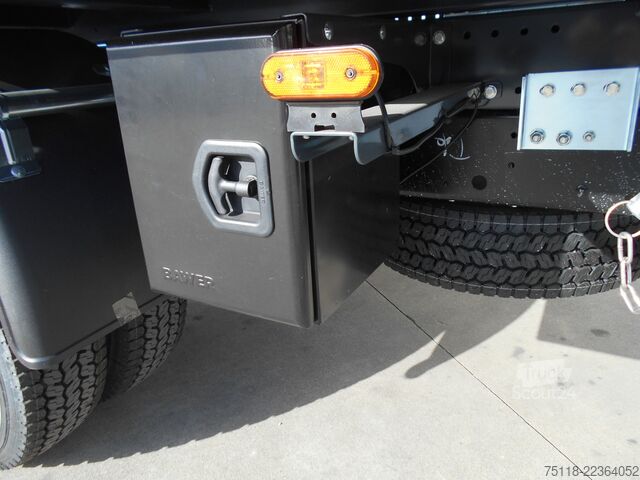 Transporter mit Kipper Isuzu M30 (7,5 ton) - GRU E RIBALTABILE