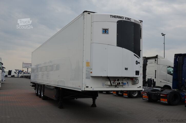 Semirremolque con caja aislada Schmitz Cargobull CHŁODNIA / THERMO KING 2231 mth/KOSZ PAL/DOPPELSTOCK/DE/9445