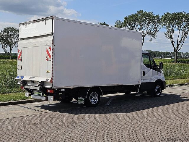 Resväska IVECO DAILY 35C16 Bakwagen Laadklep