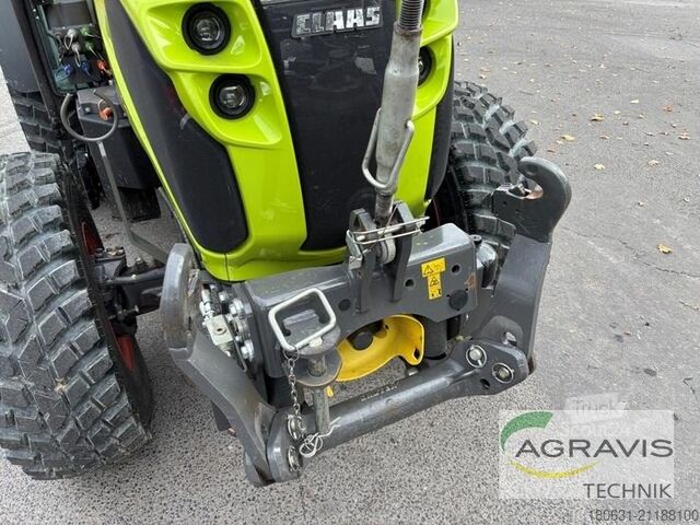 Traktor Claas NEXOS 240 L
