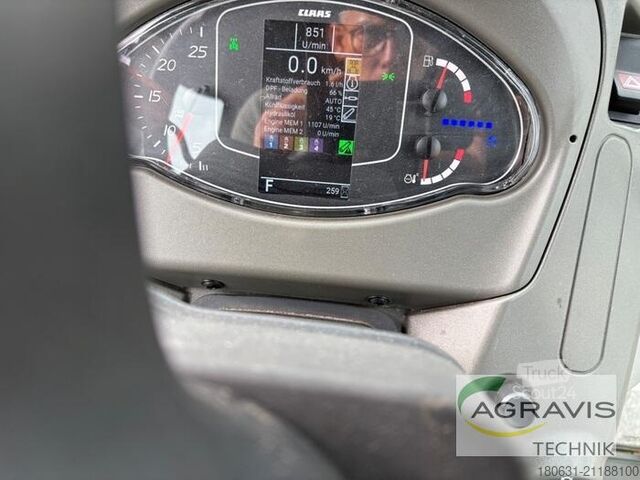 Traktor Claas NEXOS 240 L