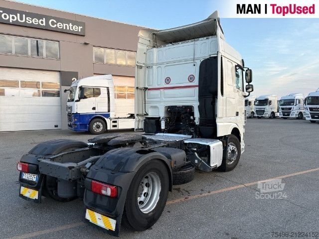Standard tractor unit DAF XF480FT