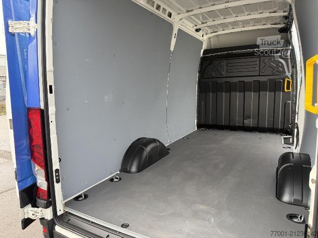 Slēgtais furgons IVECO 35S14E V LED / AHK-3,5T / ACC