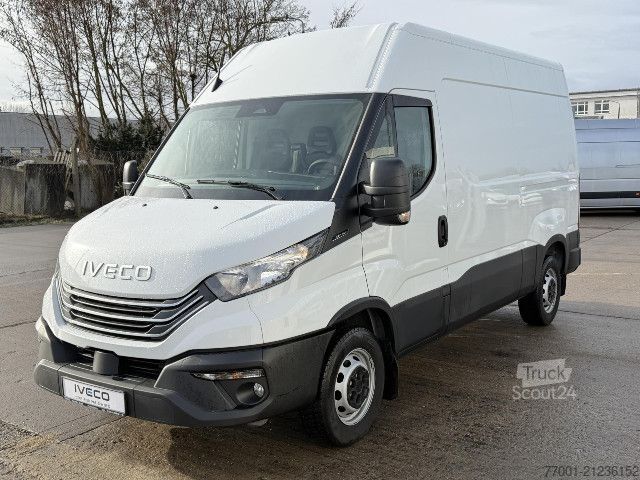 Slēgtais furgons IVECO 35S16V (KURZ) AHK / RFK / Standhzg.