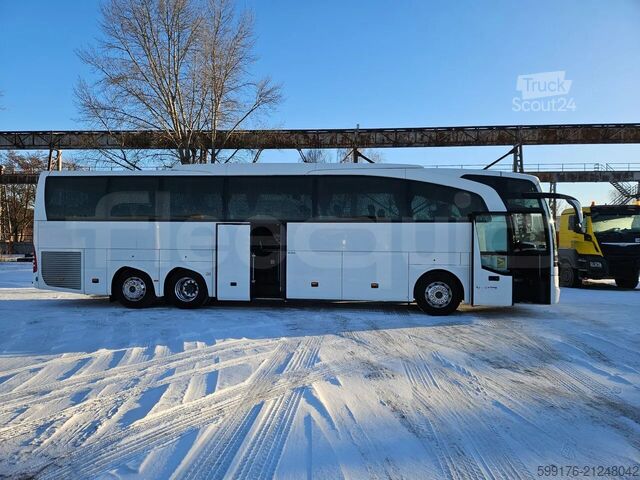 Túraautó Mercedes-Benz Travego