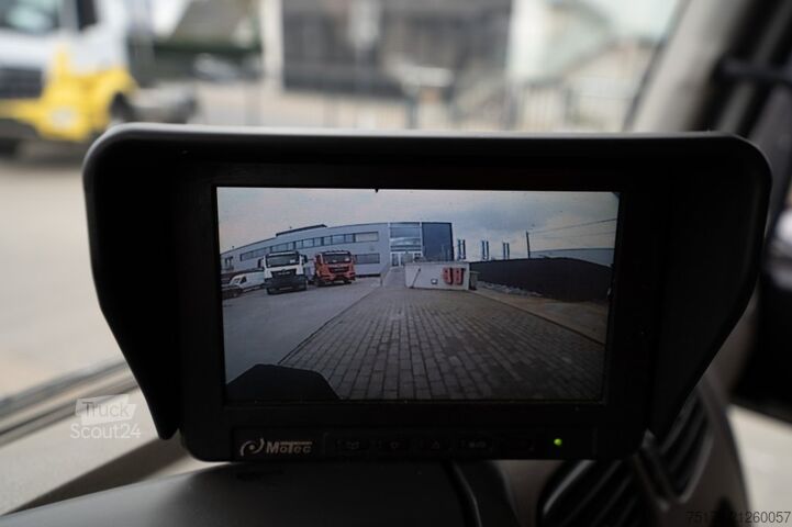 Transport réfrigéré/congélé RENAULT MIDLUM 220 DXI // CARRIER MULTI TEMP+DHOLLANDIA