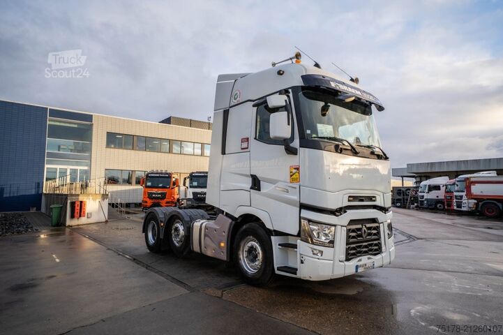 Standard tractor RENAULT T 520 // VOITH