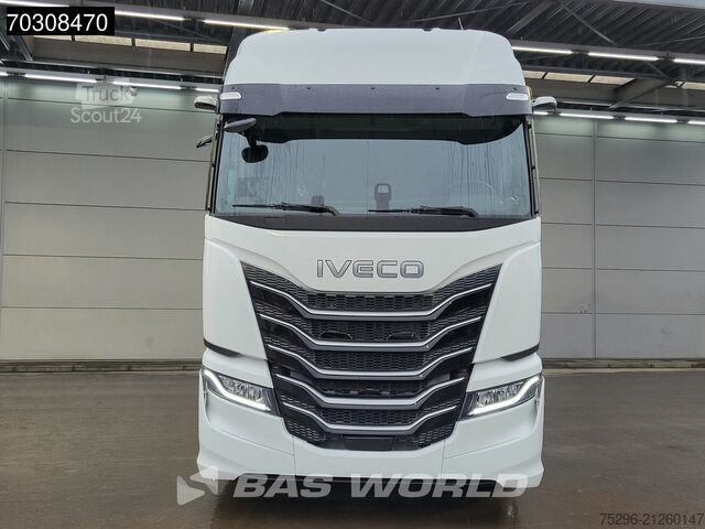 Standard tractor Iveco S-Way 500 4X2 NEW! 2xTanks Standklima LED Navi