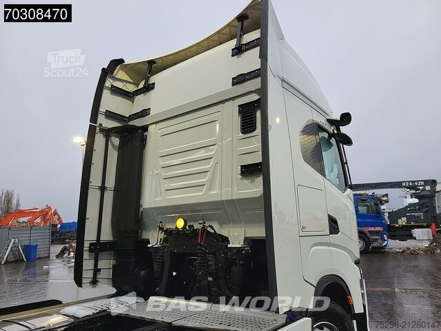 Standard tractor Iveco S-Way 500 4X2 NEW! 2xTanks Standklima LED Navi
