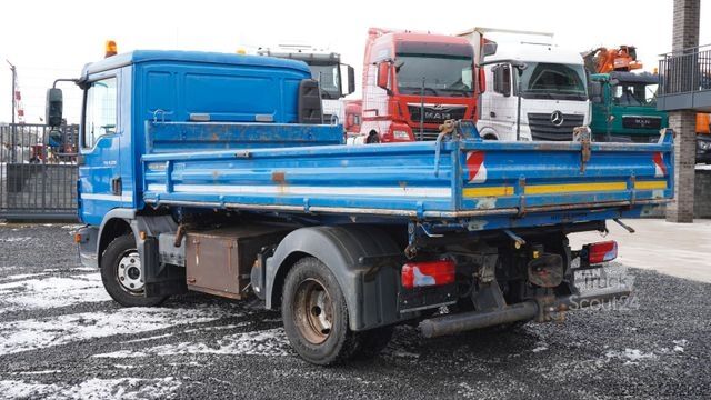Three-way tipper van MAN TGL 8.220 Kipper Dreiseitenkipper Meiller Aufbau