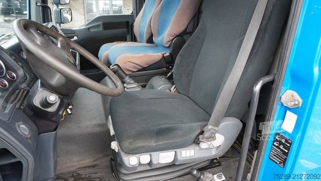 Three-way tipper van MAN TGL 8.220 Kipper Dreiseitenkipper Meiller Aufbau