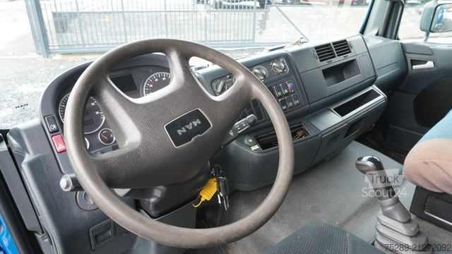 Three-way tipper van MAN TGL 8.220 Kipper Dreiseitenkipper Meiller Aufbau