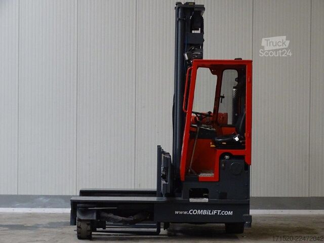 Empilhadeira multidirecional Combilift C4000 - TRIPLEX