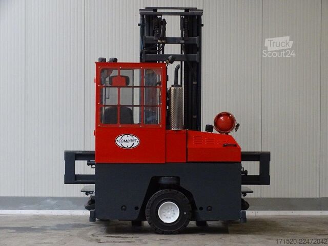 Empilhadeira multidirecional Combilift C4000 - TRIPLEX