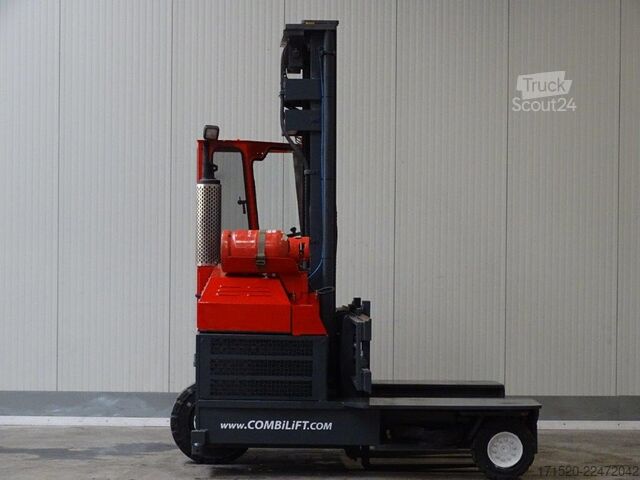 Empilhadeira multidirecional Combilift C4000 - TRIPLEX