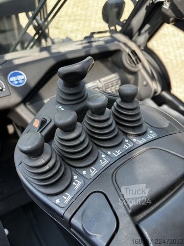 رافعة شوكية أمامية Linde E60-01