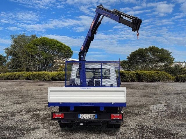 Ladbil med lad IVECO 35C16H