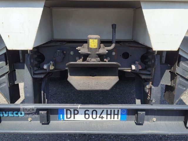 Camion plateau IVECO ML180E30