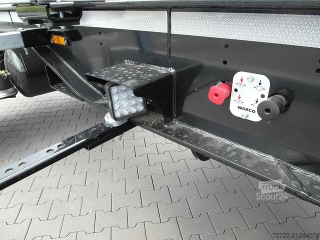 Transportator de lemn PAVIC HTA 27 68 Blatt/Blatt 3-Achser Schemel OPTIPA H...