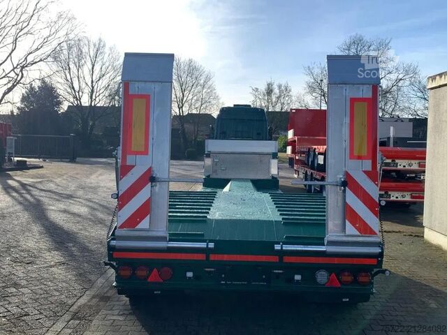 Încărcător redus PAVIC 2-Achs Forstmaschinen Tieflader Typ: STLT2Z 2-A...