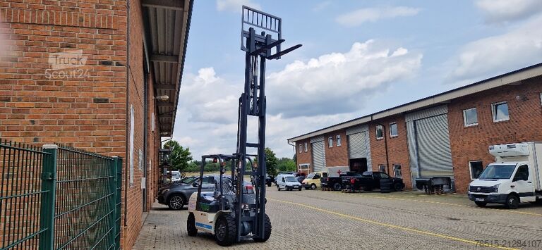 Forklift Eurotrac FE30-Eco Elektro-Gabelstapler Lithium-Ba