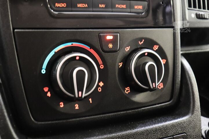 شاحنة بانل Citroën Jumper 2.2 BlueHDi 120PK L2H1 EURO 6 - Airco - ...