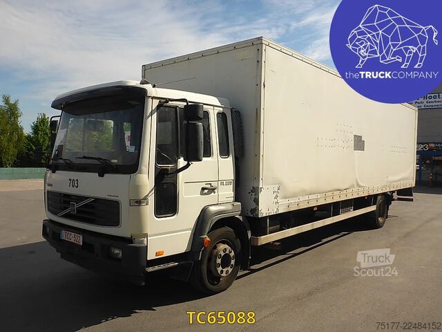 Kufr Volvo FL 220