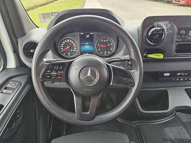 Valise MERCEDES-BENZ SPRINTER 516 Bakwagen Laadklep!