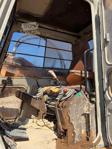 Excavadora sobre orugas Fiat-Hitachi FH 300 T