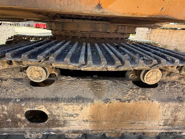 Excavadora sobre orugas Fiat-Hitachi FH 300 T