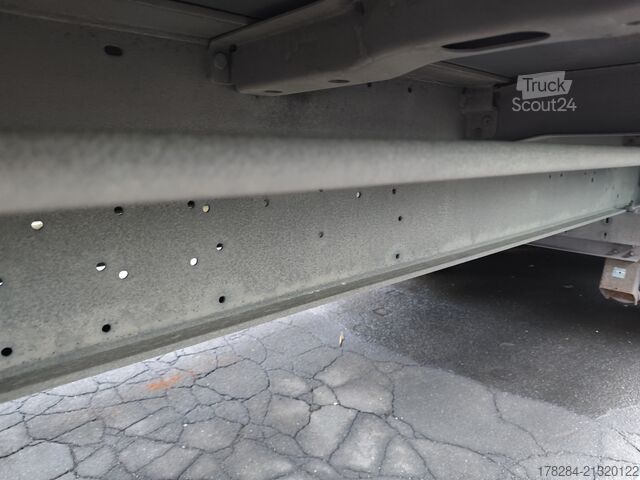 Naczepa otwarta z plandeką Schmitz Cargobull S01 QuickSlide Liftachse Palettenanschl