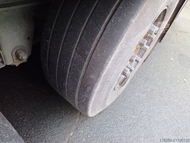 Naczepa otwarta z plandeką Schmitz Cargobull S01 QuickSlide Liftachse Palettenanschl