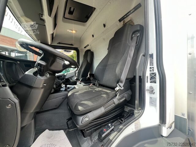Kutu kamyonu Mercedes-Benz Antos 1827 E6 Koffer 8,5m LBW S.Tür 713.000 km