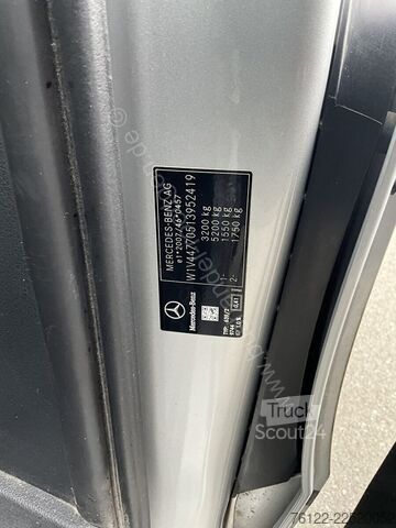 Пасажирський транспорт Mercedes-Benz Vito Tourer