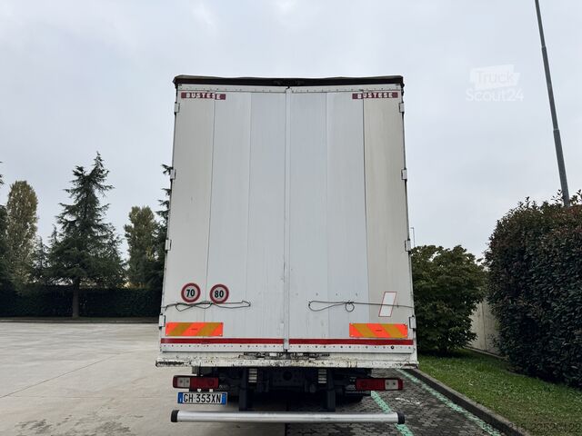 Samochód ciężarowy z plandeką typu platforma Renault Premium 360