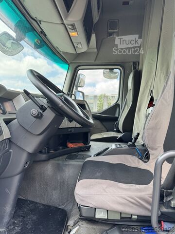 Samochód ciężarowy z plandeką typu platforma Renault Premium 360