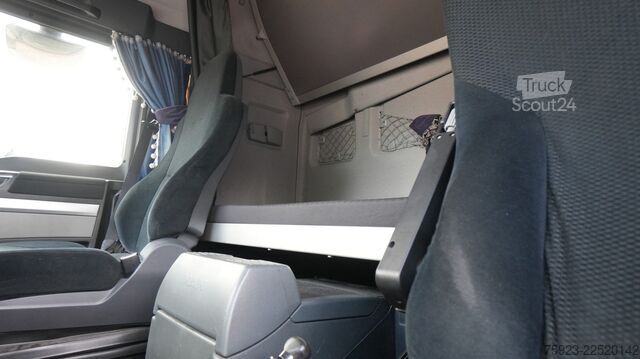 Sustancias peligrosas MAN TGX 26.440 6x2 gearbox problem