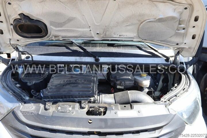 Kleinbus Iveco INDCAR Mobi/ Airco  / Automatic gearbox / Engin...